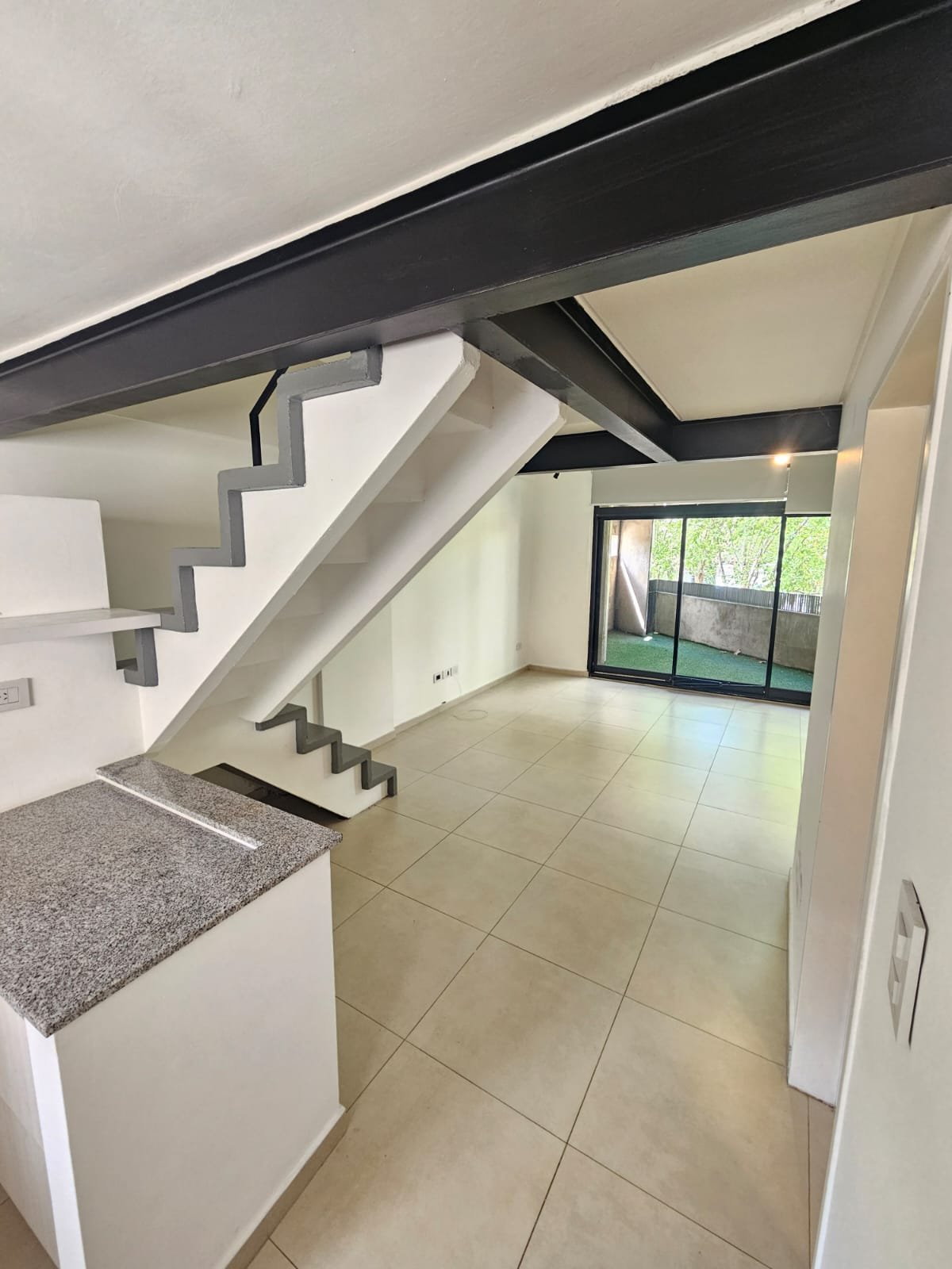 3 Ambientes  SIN MUEBLES en Caballito 