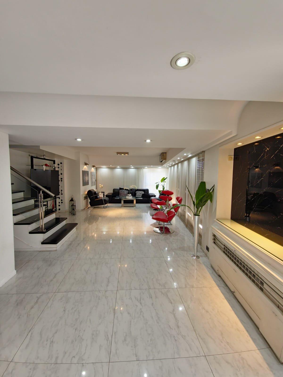 4 ambientes Duplex  en Caballito 