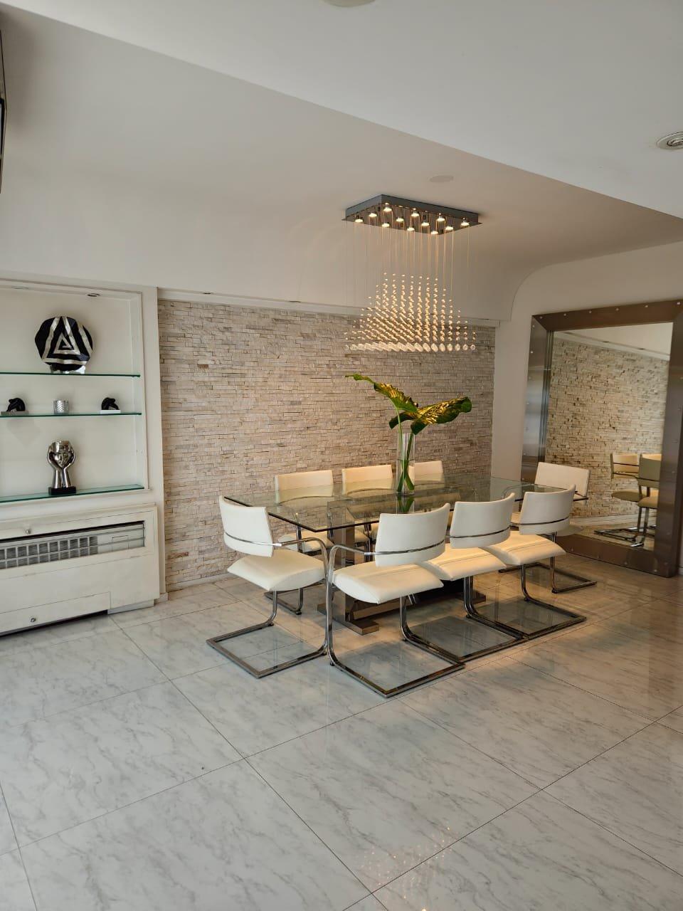 Venta 4 Ambientes triplex en Caballito 